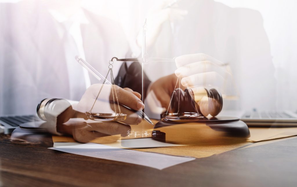 Corporate Litigation Lawyer: Navigating Legal Complexities for Your Business
