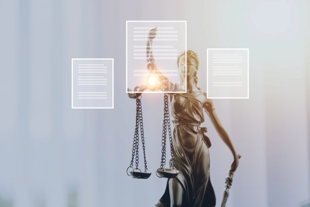 Navigating the Legal Landscape with an Expert IP Litigation Lawyer